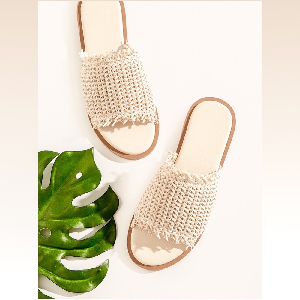 ✨JUST IN✨Boho Plaited Flat Sandals✨